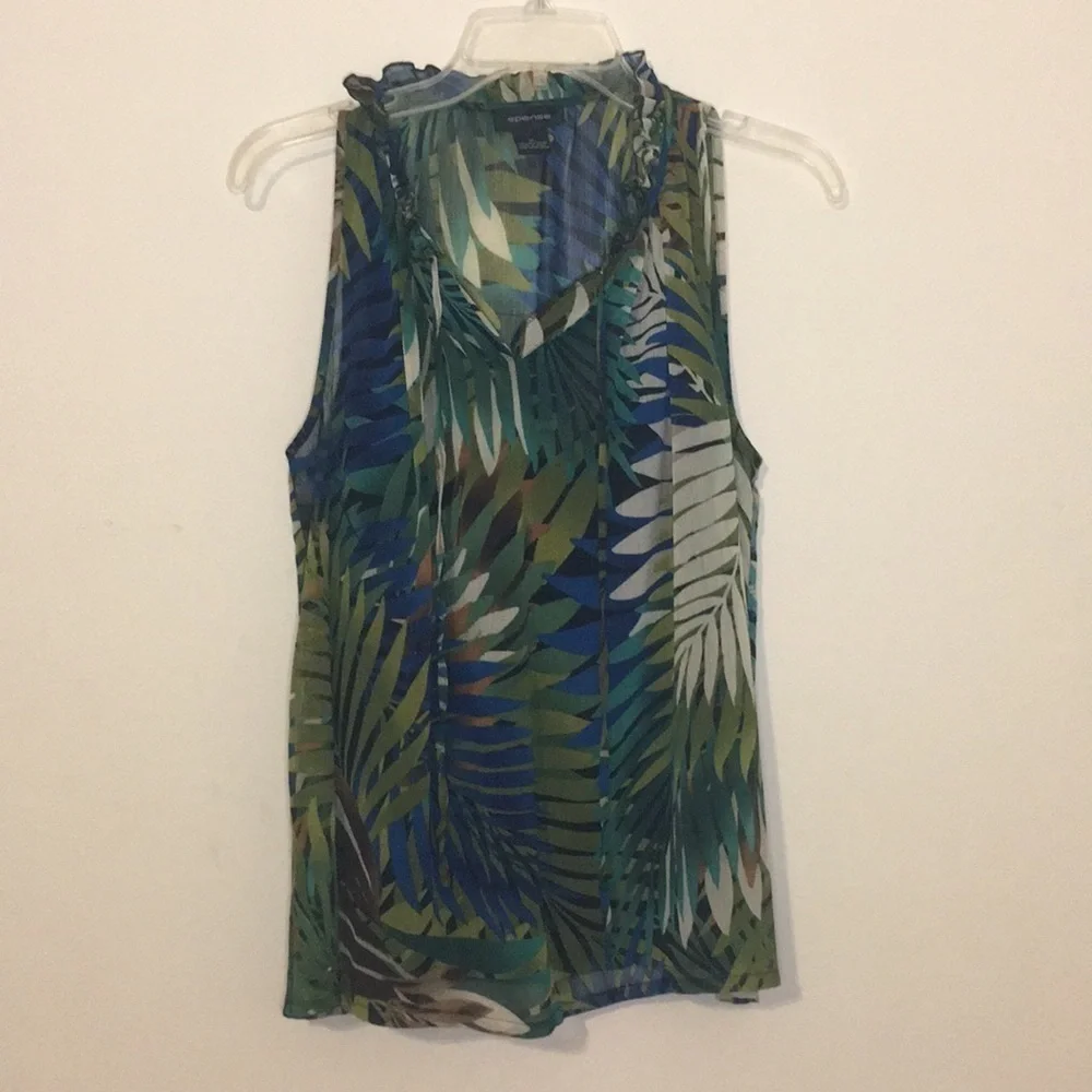 Spense Floral/Leaf Patterned Top - Picture 1 of 11